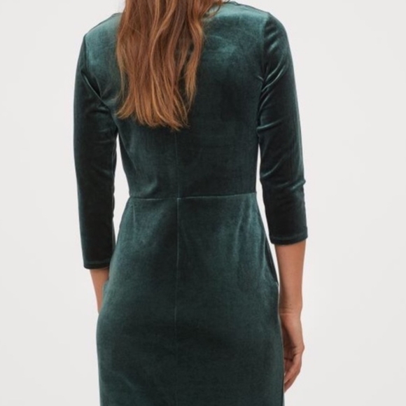H&M Velvet Dress - Picture 2 of 6